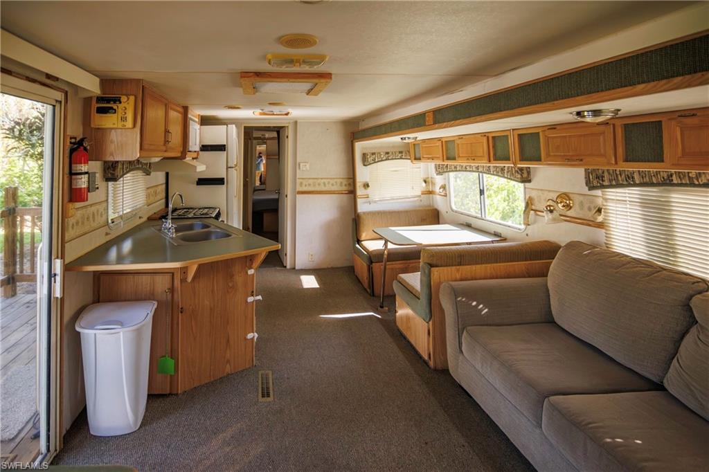 1821 Sunset Trl Property Photo 42