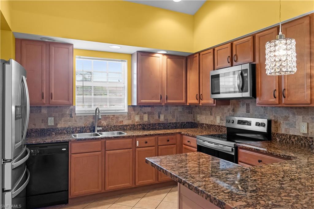 10046 Via Colomba Cir 203 Property Photo 5