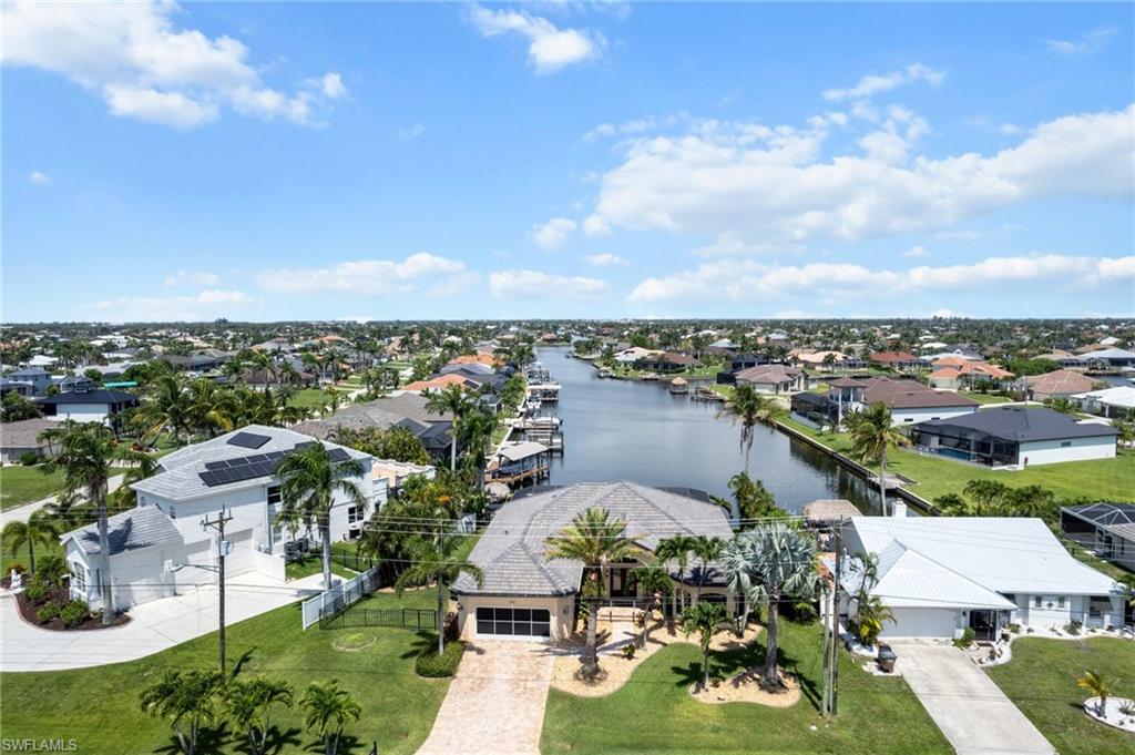 4007 Surfside Blvd Property Photo 2