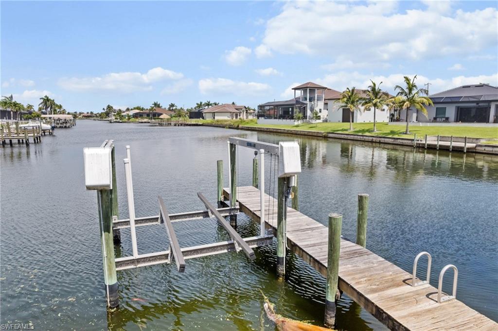 4007 Surfside Blvd Property Photo 3