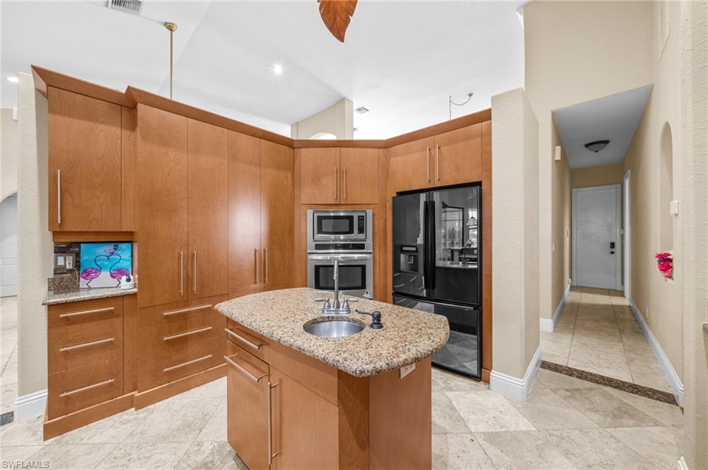 4007 Surfside Blvd Property Photo 14