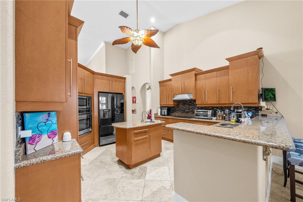 4007 Surfside Blvd Property Photo 15
