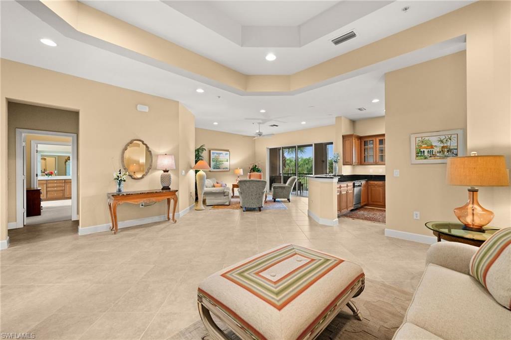 10391 Glastonbury Cir 202 Property Photo 11