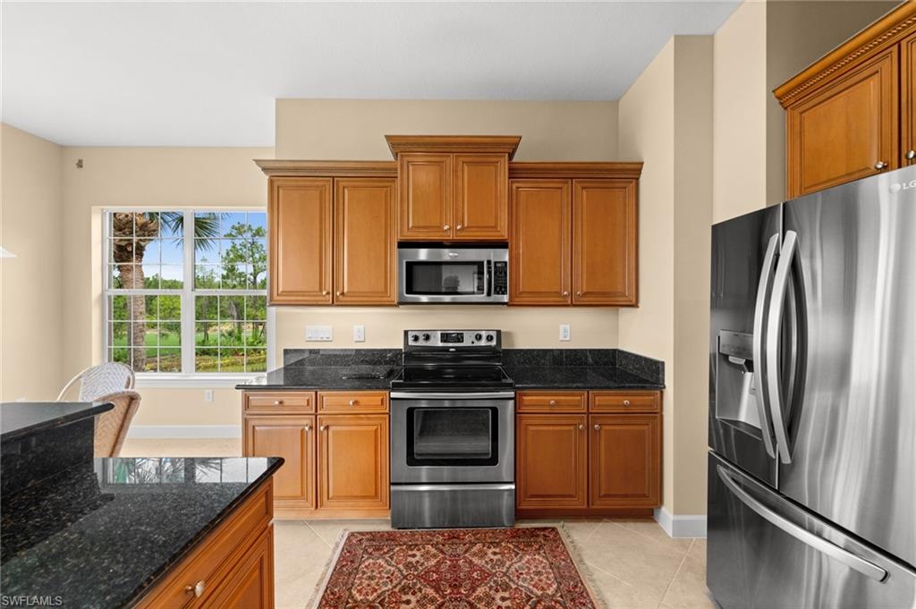 10391 Glastonbury Cir 202 Property Photo 12
