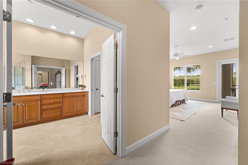 10391 Glastonbury Cir 202 Property Photo 20