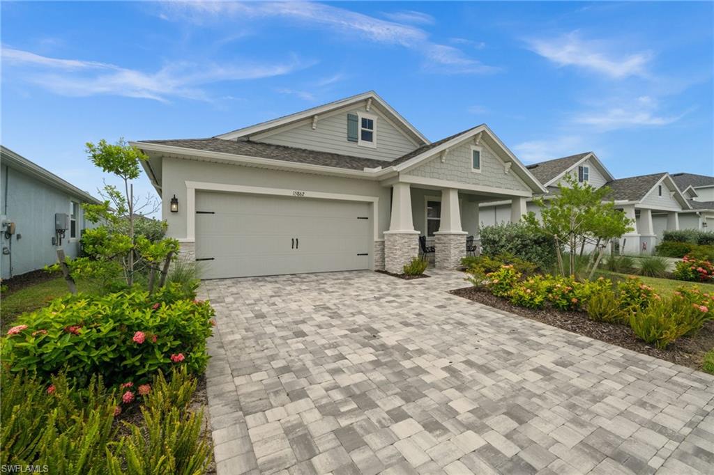 15862 Elina Sky Dr Property Photo 3
