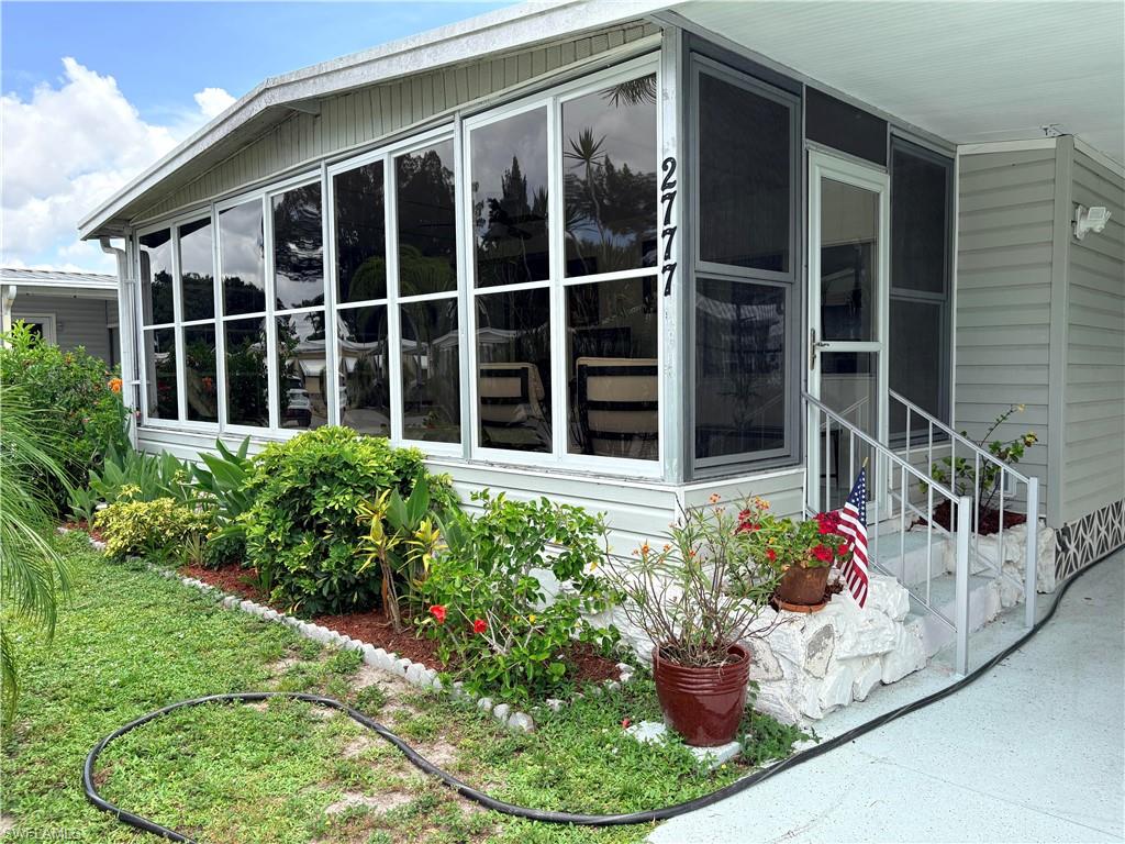 2777 Indianwood Dr Property Photo 2