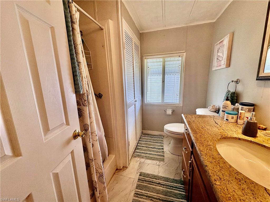 2777 Indianwood Dr Property Photo 25