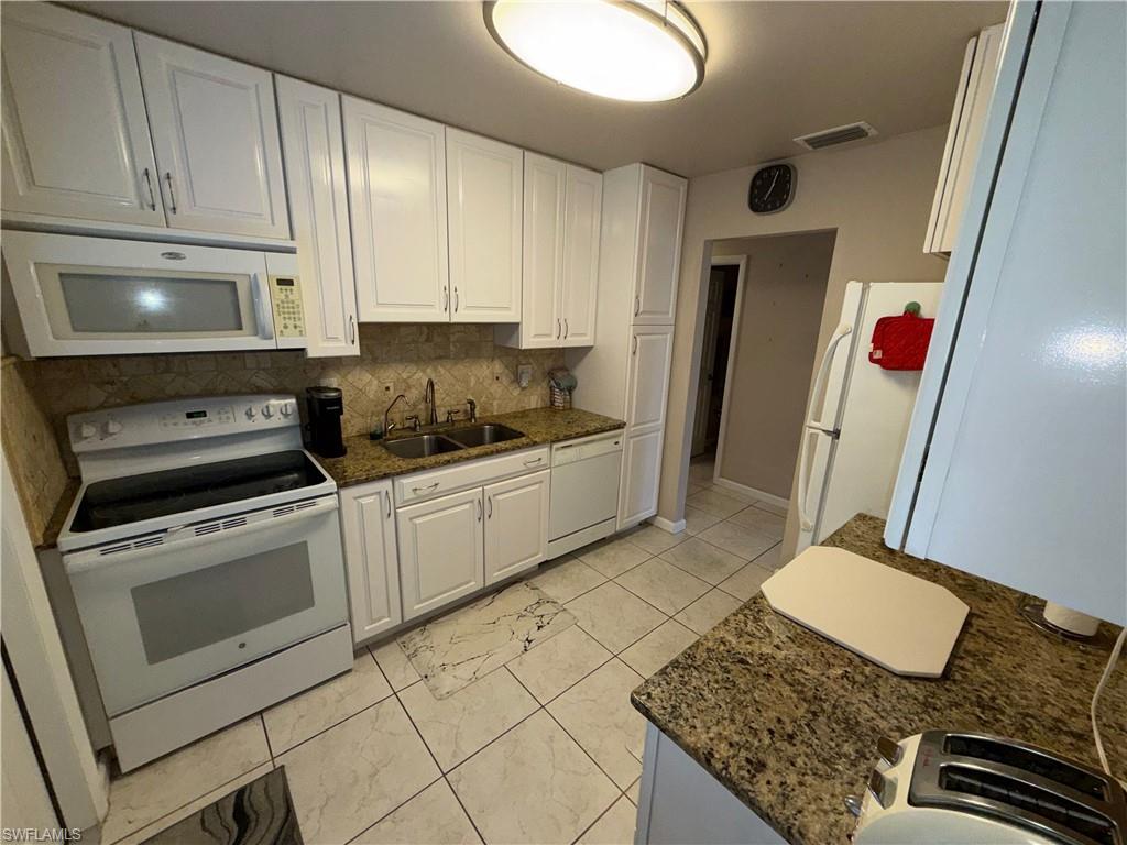 25 Temple Ct Property Photo 3