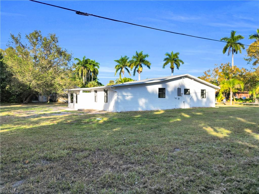 356 New York Dr Property Photo 28