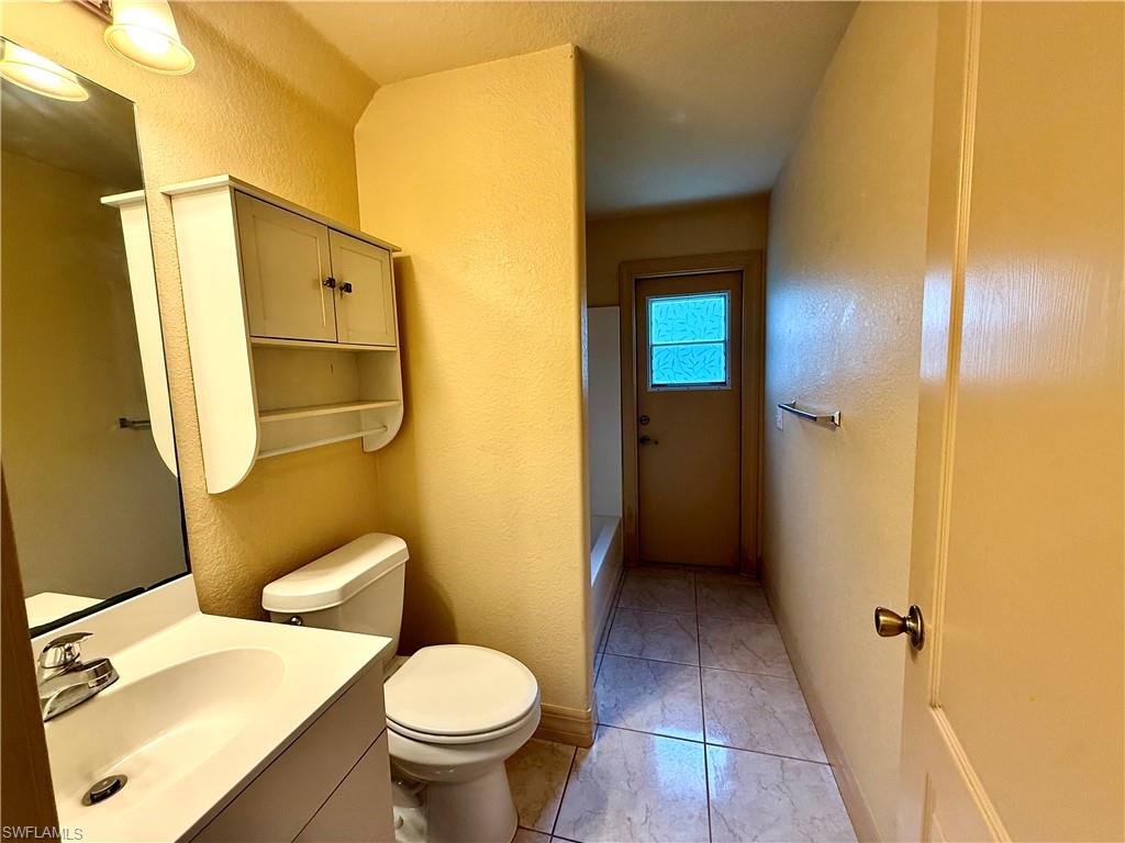 1300 Nw 10th St Property Photo 12