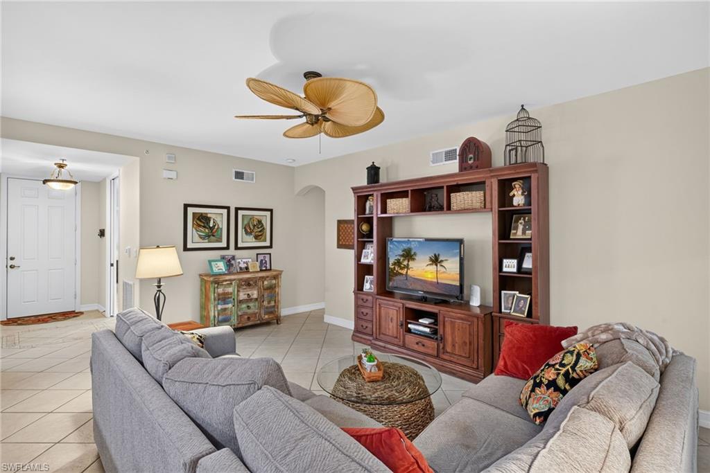 1672 Tarpon Bay Dr S 102 Property Photo 8
