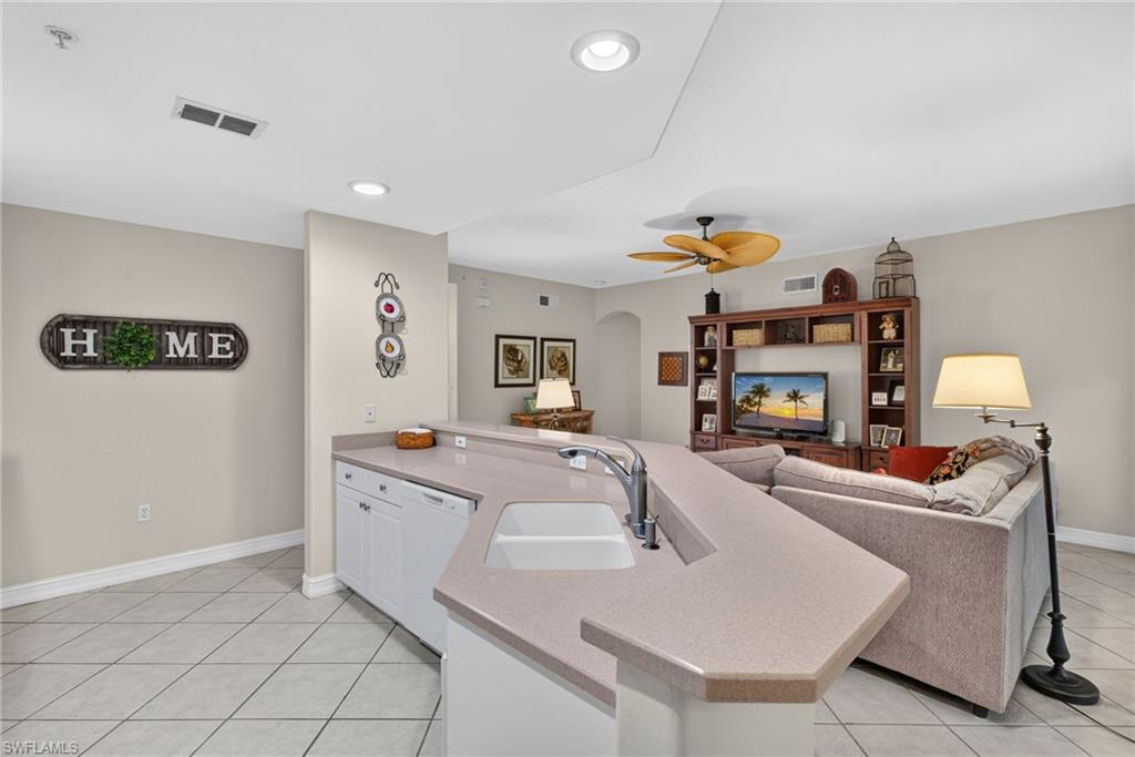 1672 Tarpon Bay Dr S 102 Property Photo 11