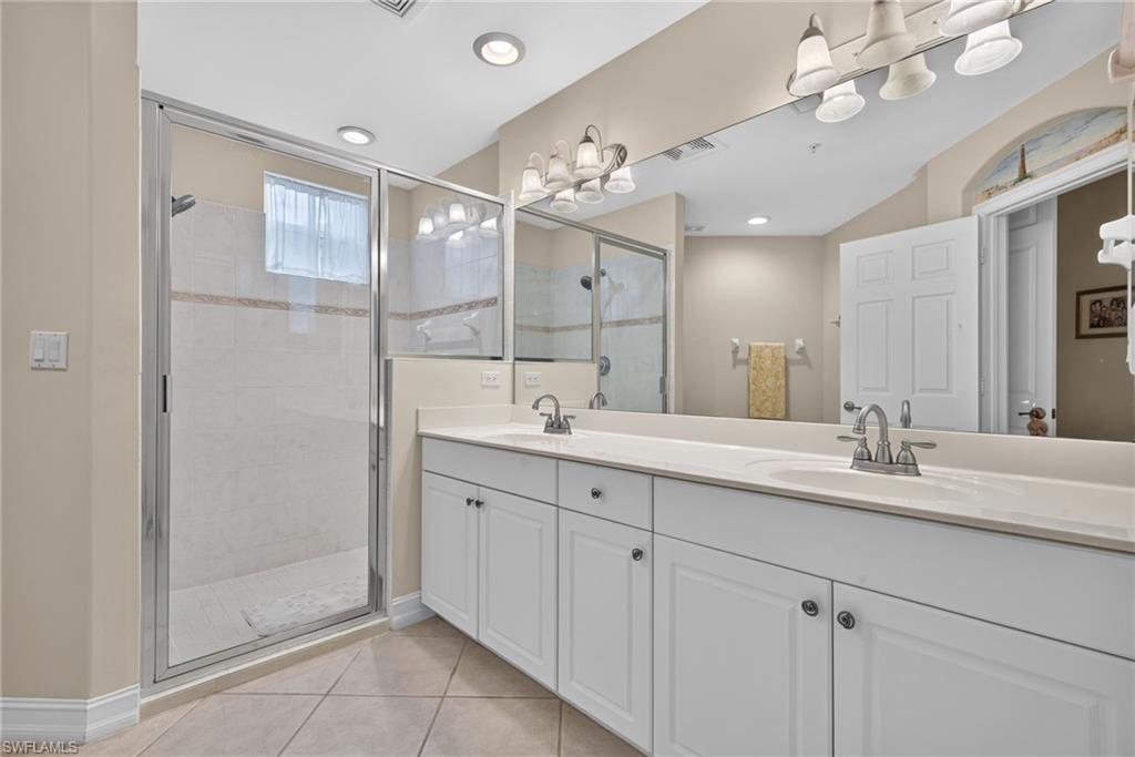 1672 Tarpon Bay Dr S 102 Property Photo 19