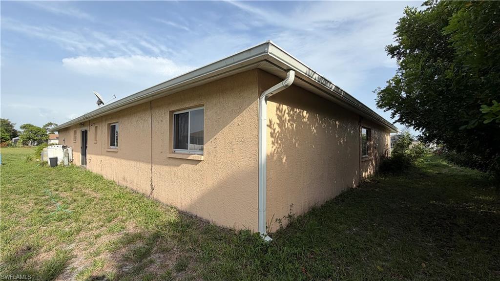 2815 Nw 26th Ter Property Photo 3