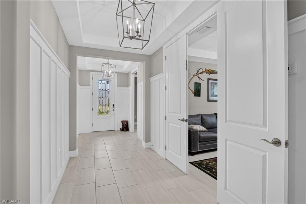 17624 Kinzie Ln Property Photo 11