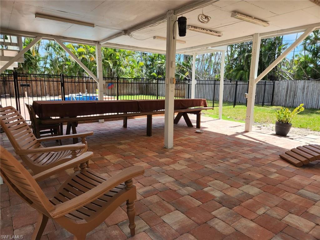 15410 Allen Way Property Photo 6
