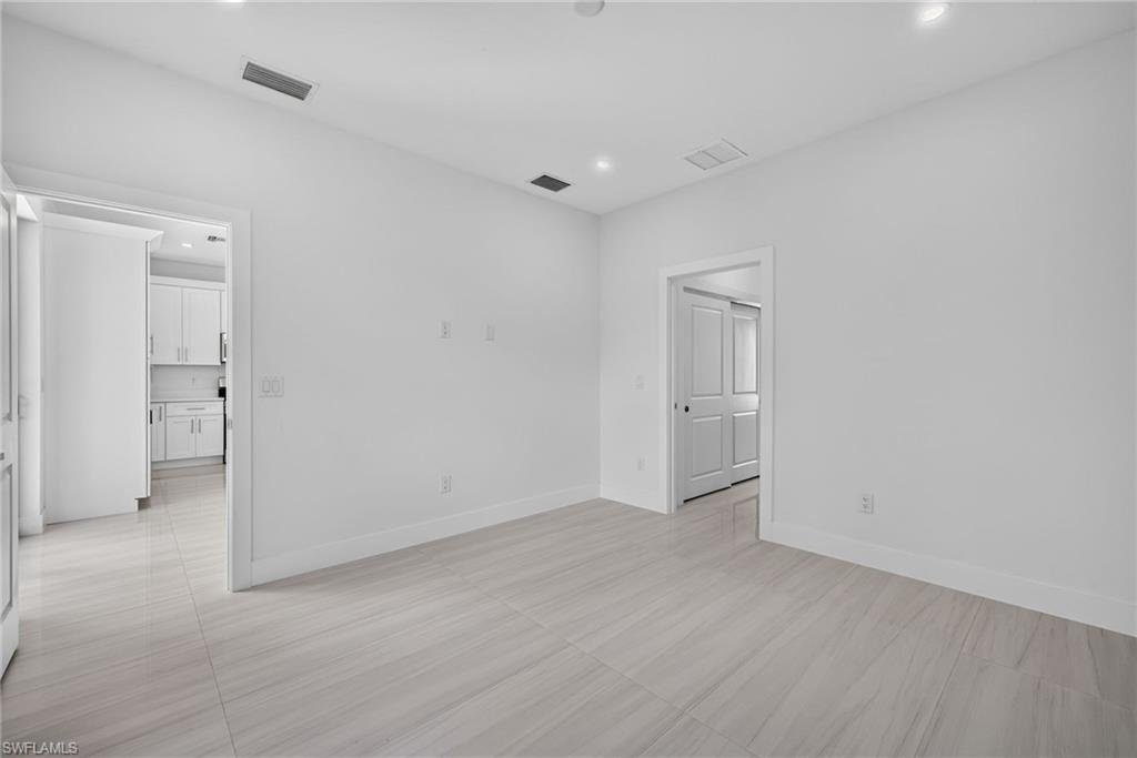 3814 34th St Sw Property Photo 9
