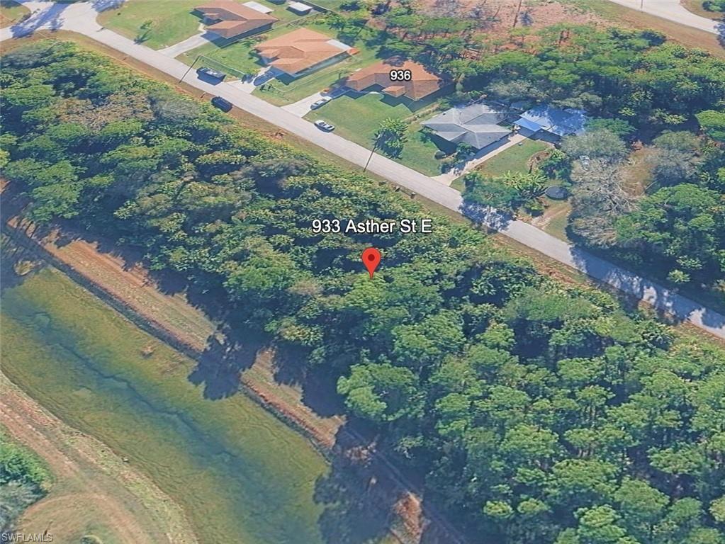 933 Asther St E Property Photo 1