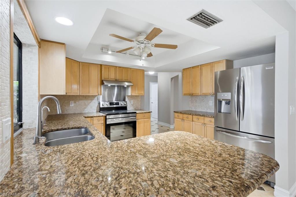18155 Wood Dr Property Photo 4