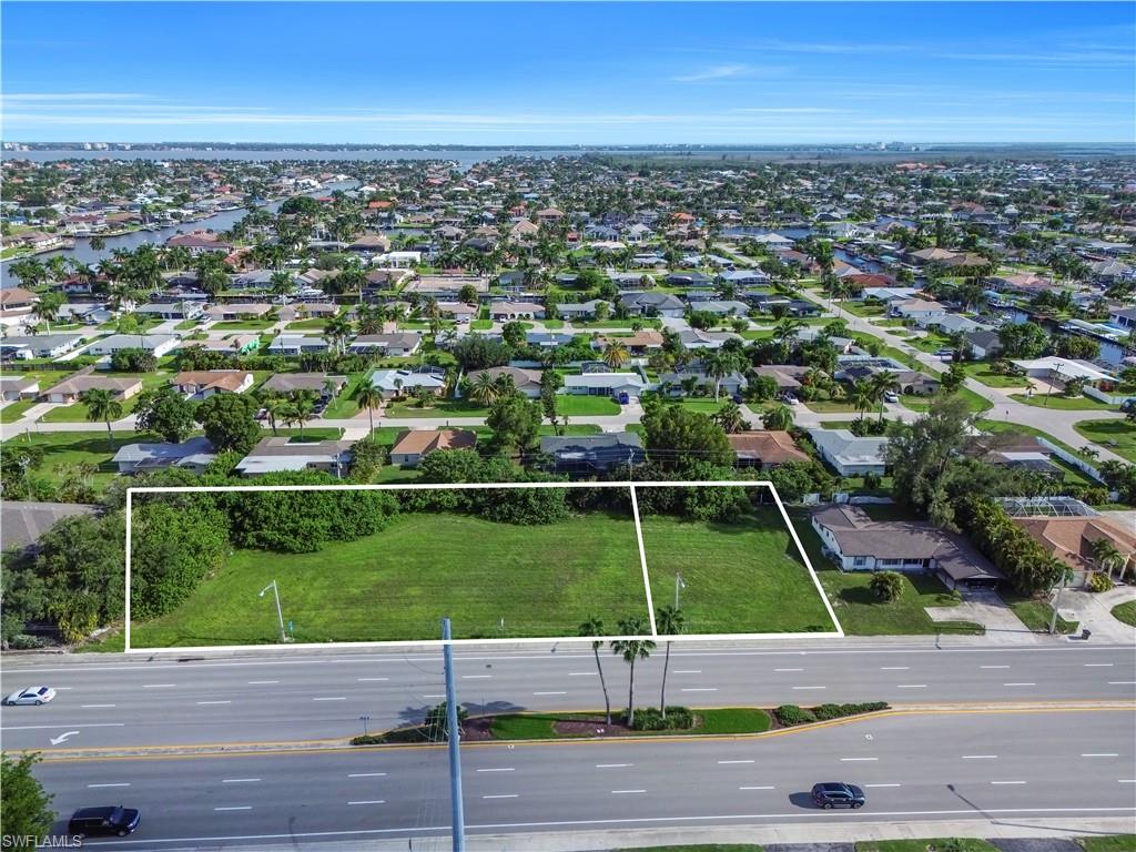 148 Cape Coral Pkwy W Property Photo 3