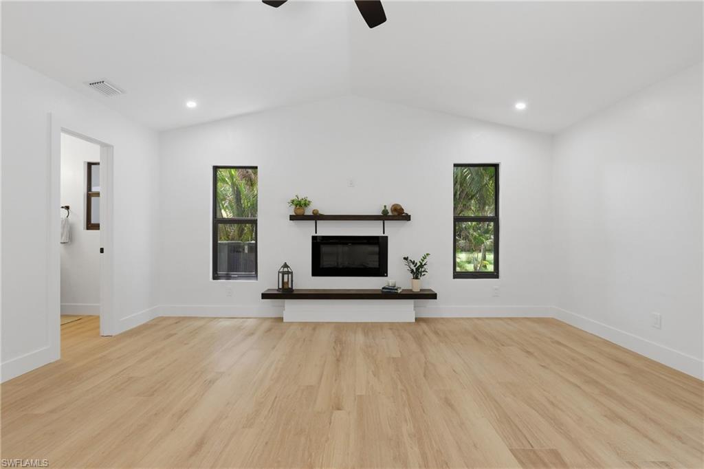 3691 Hyde Park Ct Property Photo 22