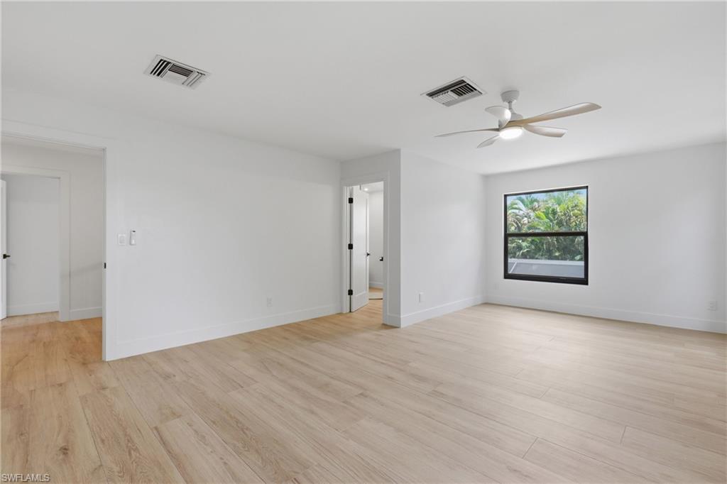 3691 Hyde Park Ct Property Photo 29