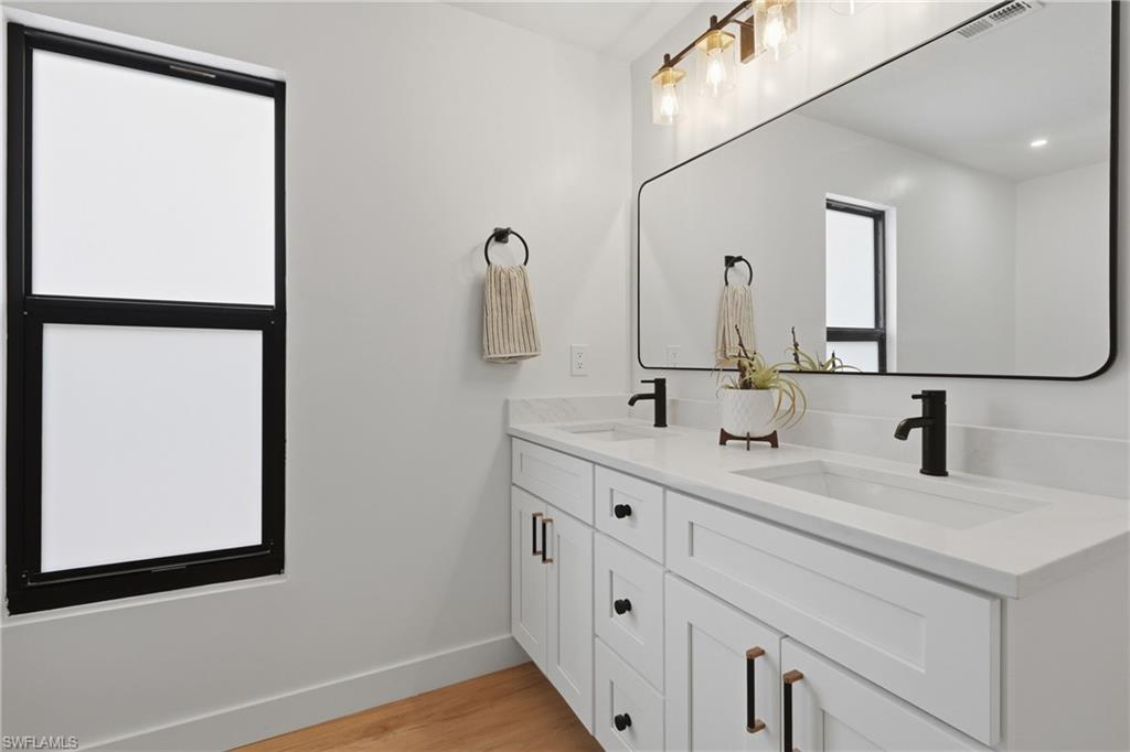 3691 Hyde Park Ct Property Photo 30