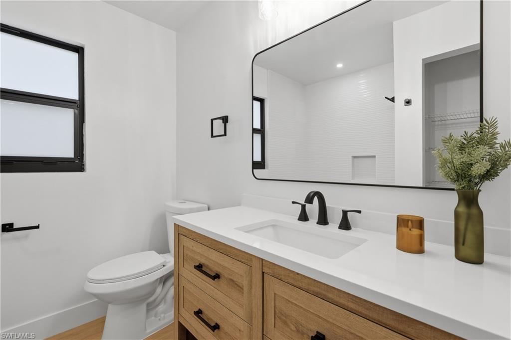 3691 Hyde Park Ct Property Photo 36