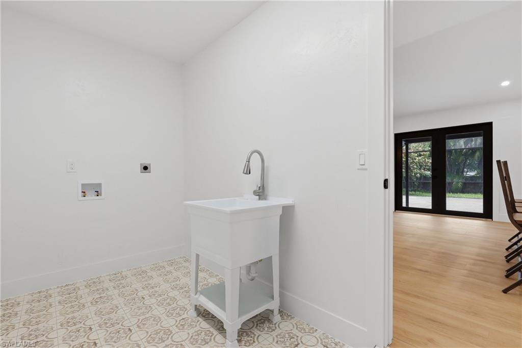 3691 Hyde Park Ct Property Photo 43