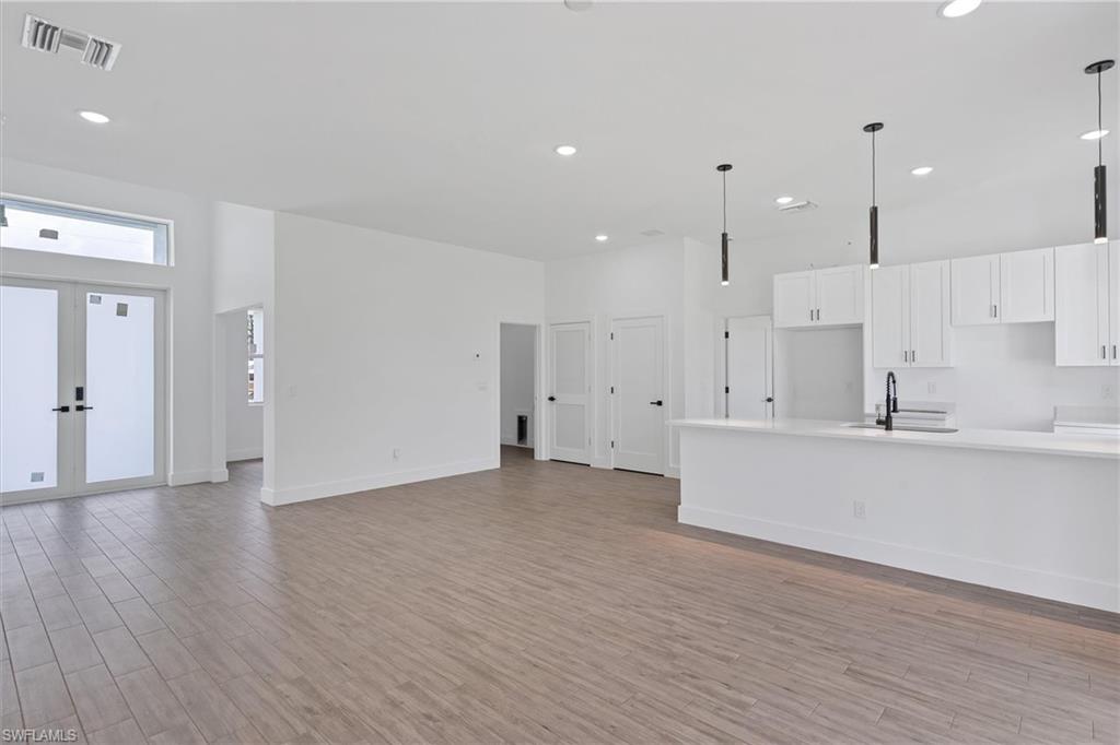 2503 Tena Ave N Property Photo 12