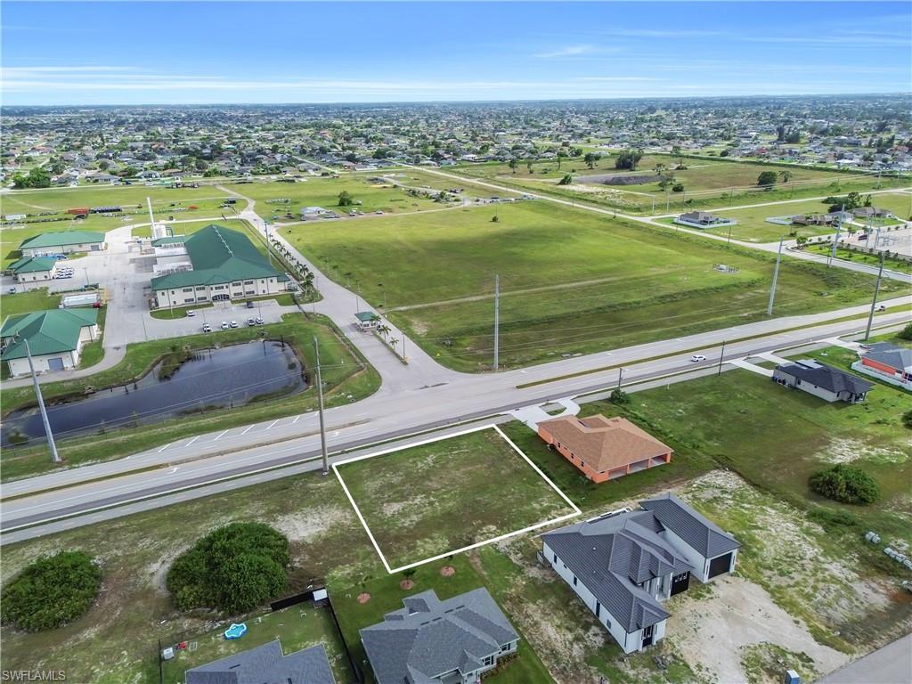 1229 Kismet Pkwy W Property Photo 2