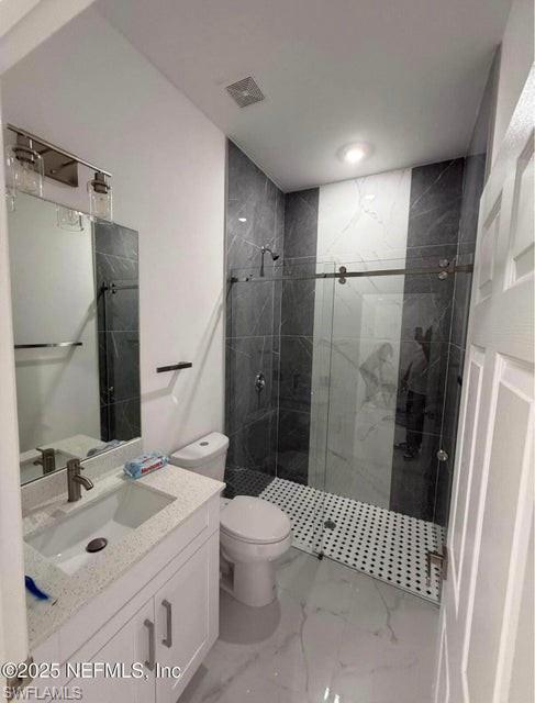 1832 Lindsay St Property Photo 12