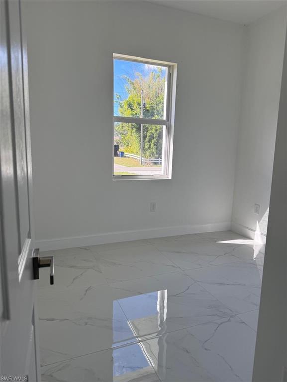 1832 Lindsay St Property Photo 13