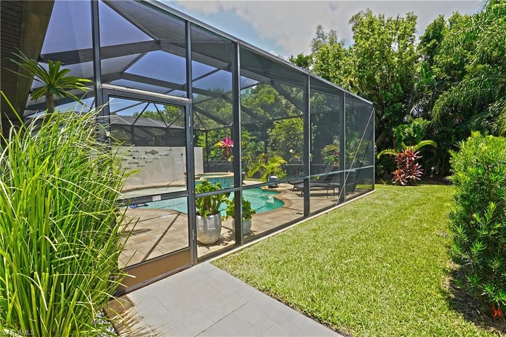 1169 S Town And River Dr Property Photo 40