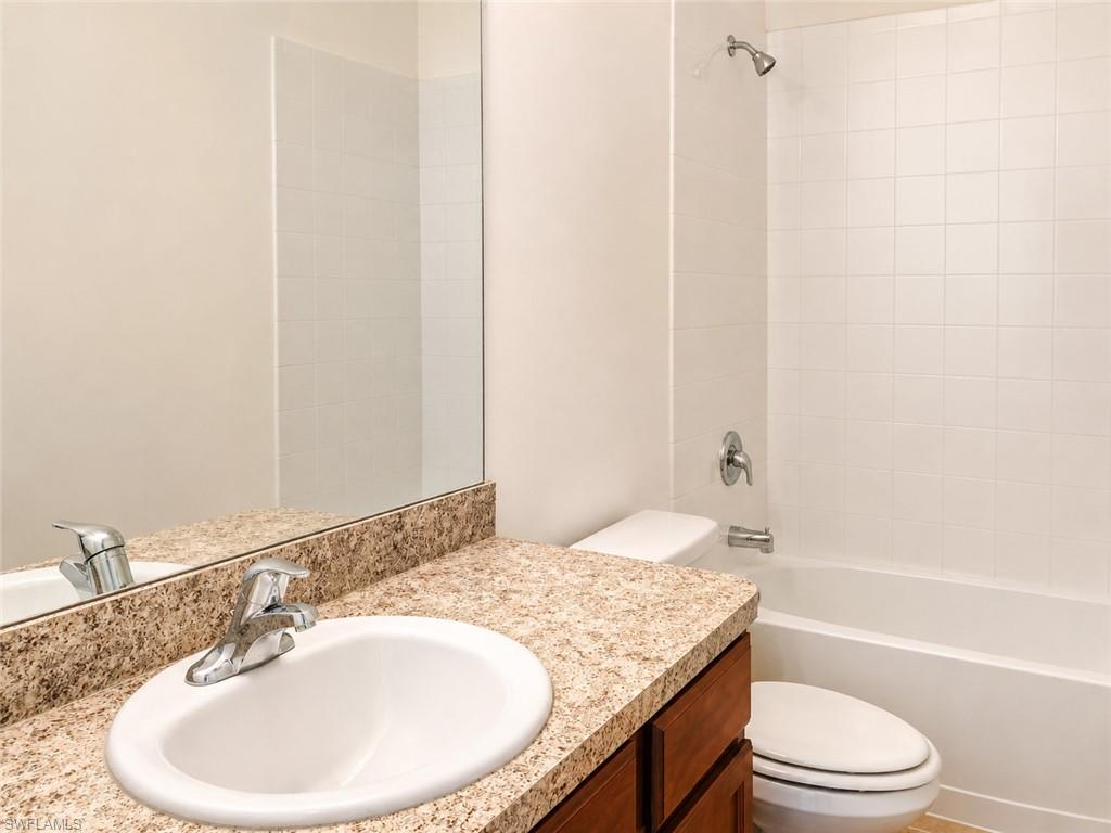 705 Sw 23rd Ter Property Photo 7