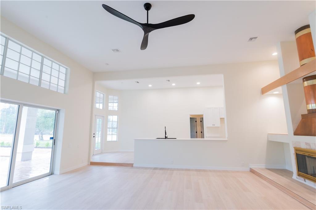 15200 Sweetwater Ct Property Photo 12