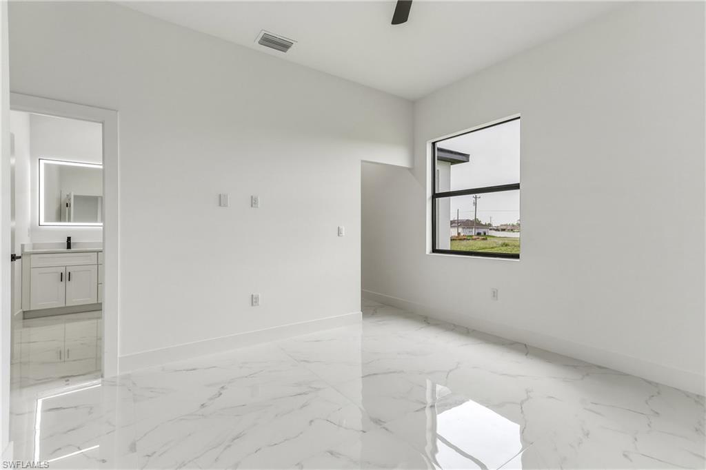4002 9th St Sw Property Photo 15