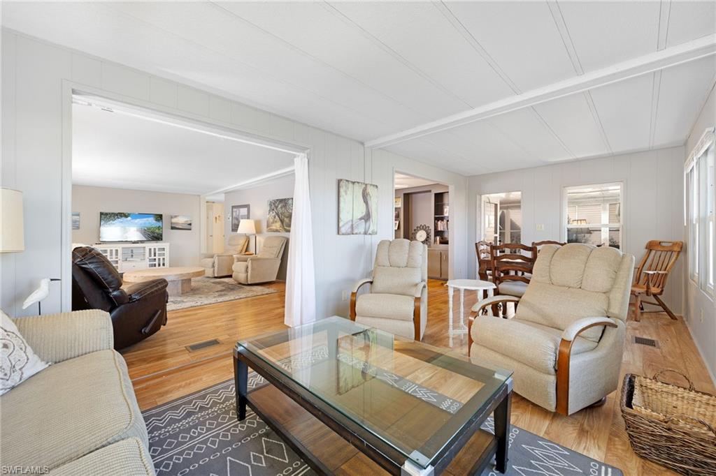 275 Boros Dr Property Photo 18