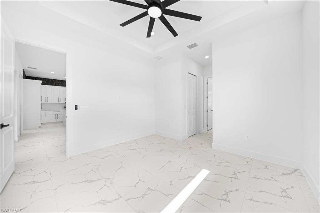 2604 27th St W Property Photo 14