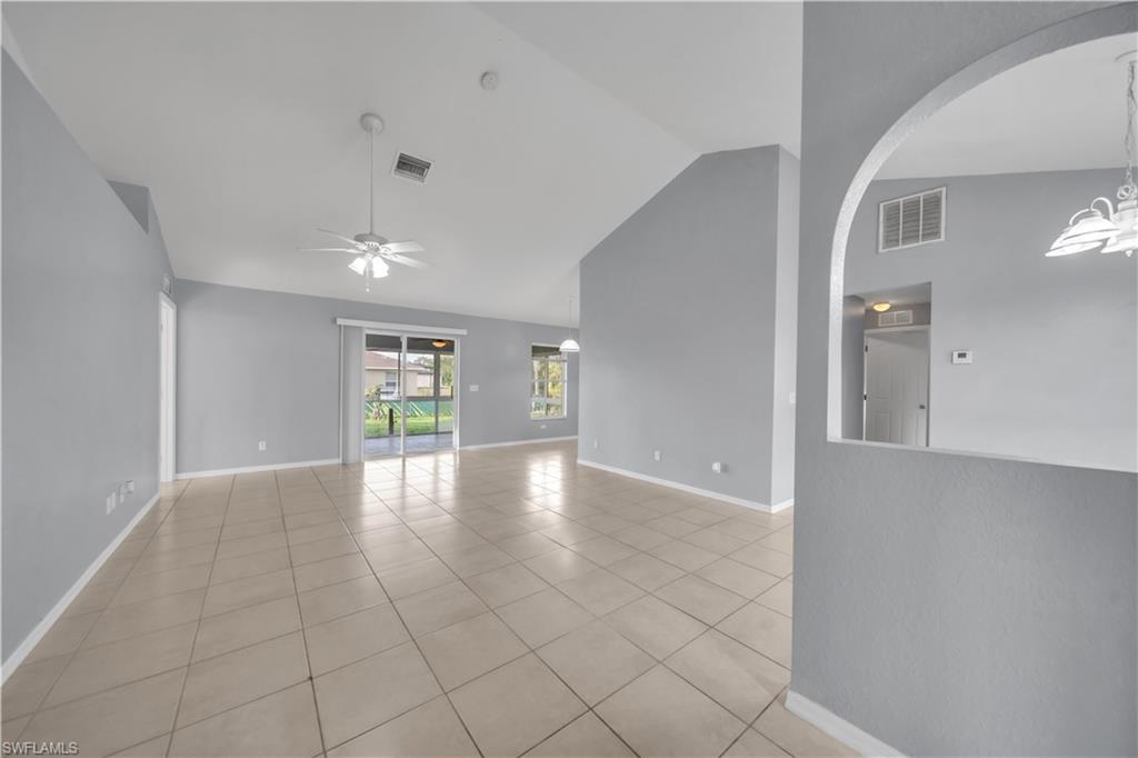 2321 Kismet Pkwy E Property Photo 14