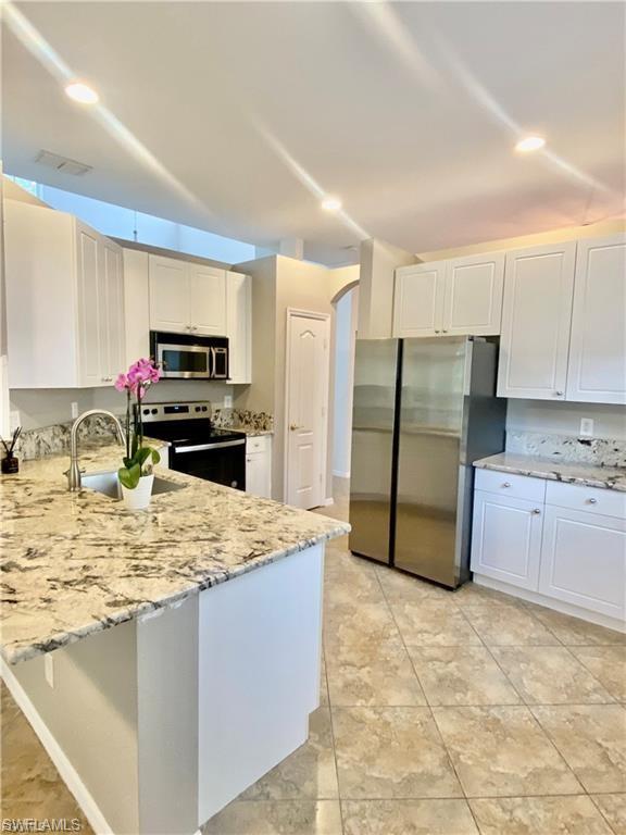 8929 Spring Mountain Way Property Photo 3