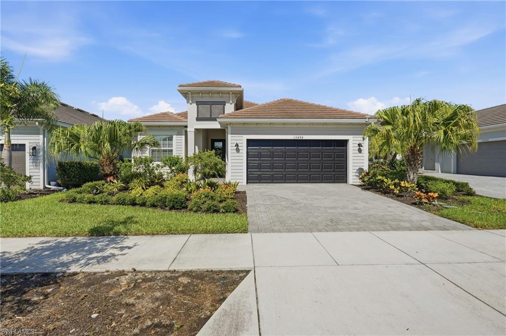 15888 Leaning Pine Ln Property Photo 3