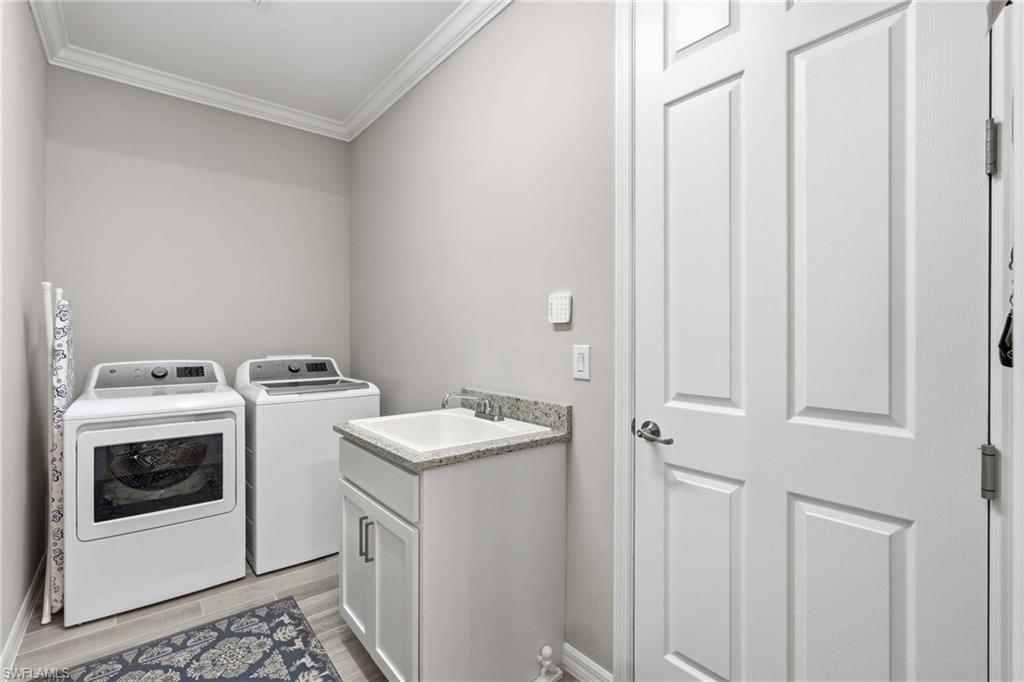 15888 Leaning Pine Ln Property Photo 22