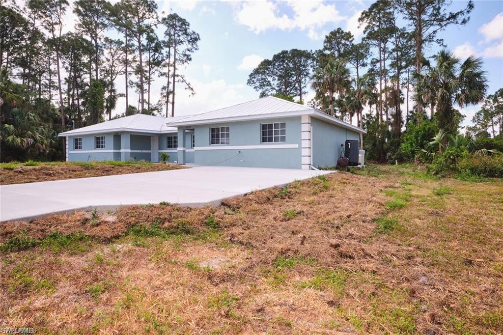 3825/3827 Hollycrest St Property Photo 12