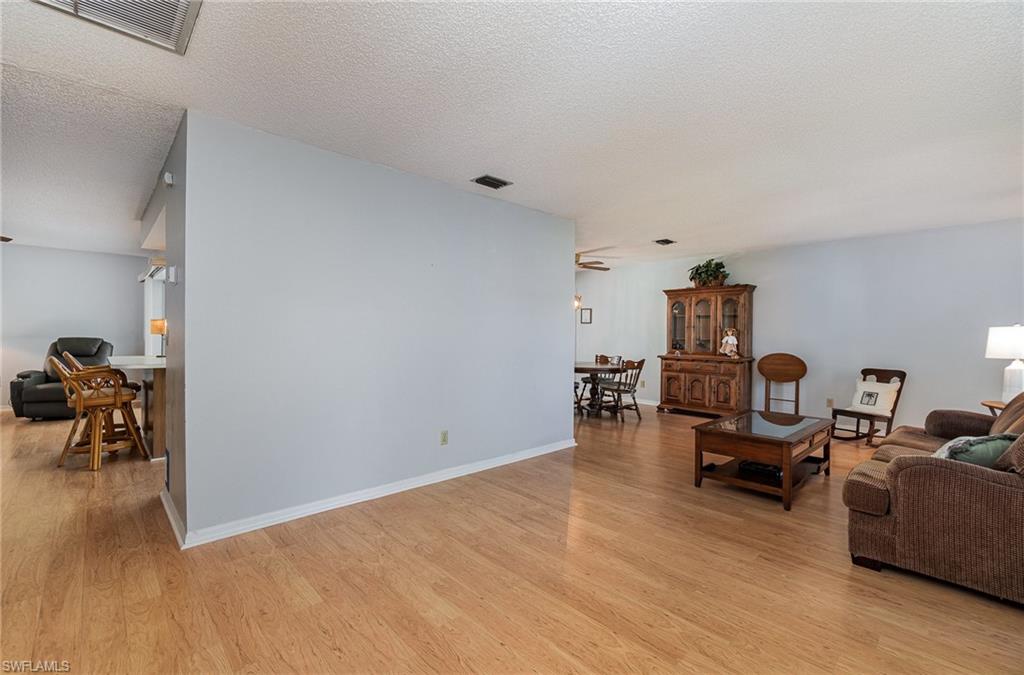 1725 Se 11th Ter Property Photo 14
