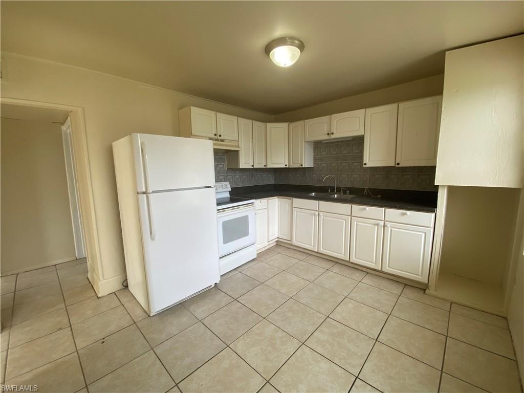 8110 Howell Ave Property Photo 5