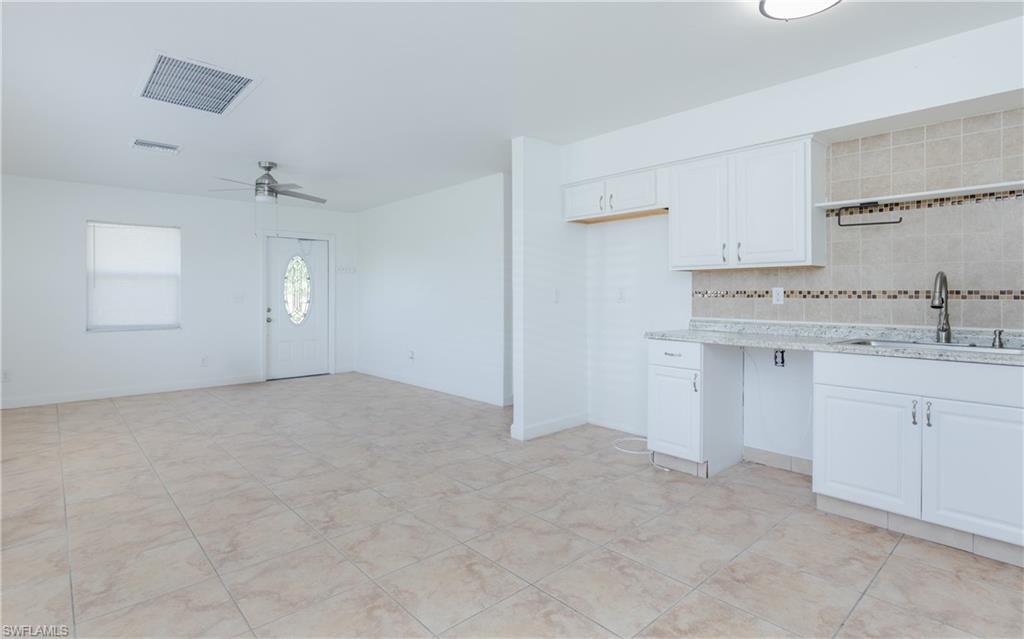1818/1822 Stevenson Rd Property Photo 8