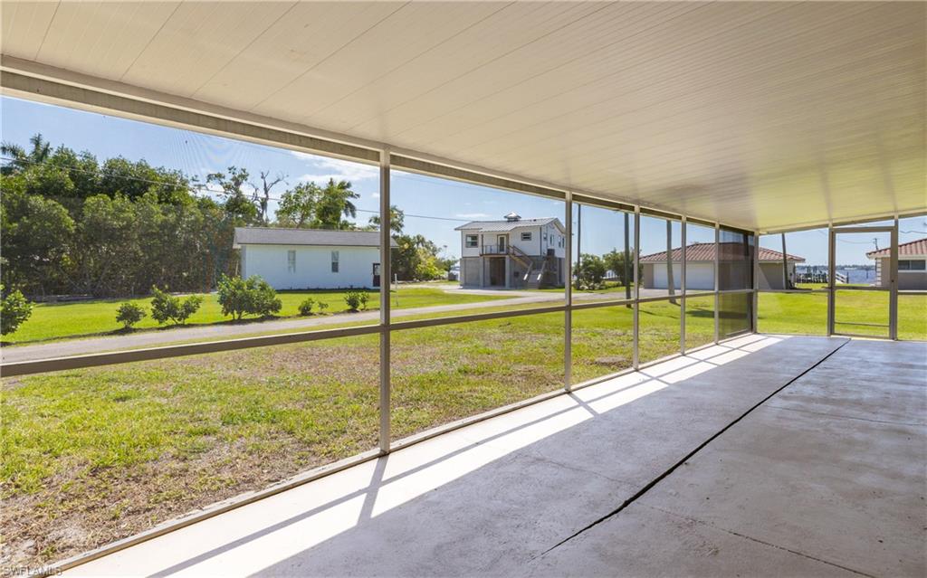 1818/1822 Stevenson Rd Property Photo 19