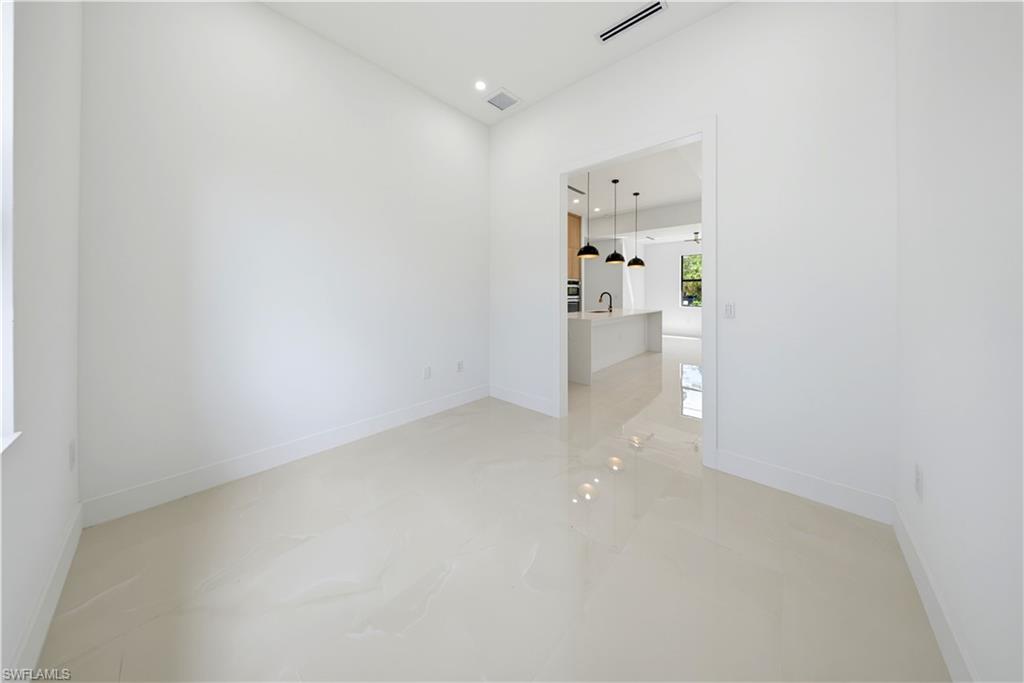 1318 Roosevelt Ave Property Photo 30
